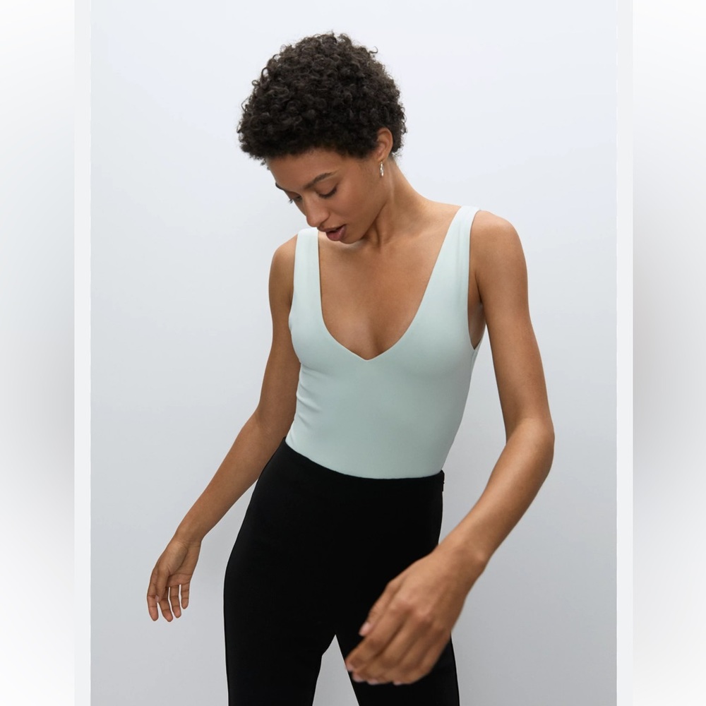 Aritzia Babaton Contour Bodysuit, Aqua Essence, nwt, size S.